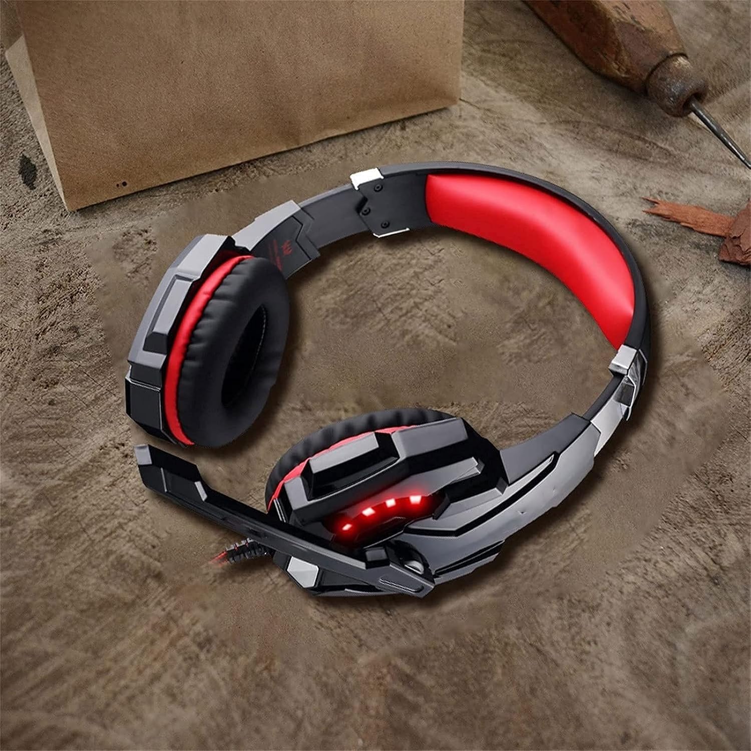 zhanghong LED Lights Wired Gaming Headset, Stereo Surround Sound, Super Soft Over-Ear Pads, One Key Mic Mute, Shock Feeling, Sound Clarity Compatible with 3.5mm Jack (Color : Red)