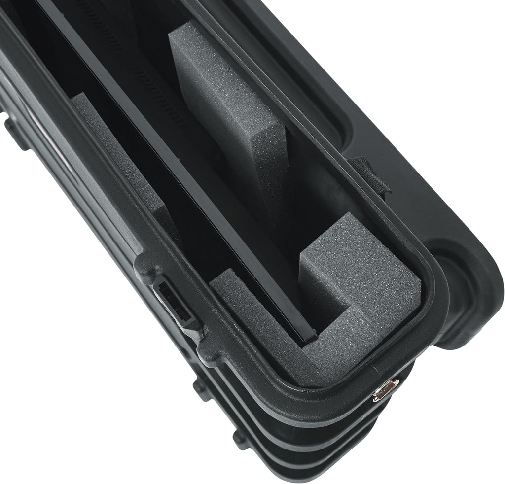 Gator Cases Molded LCD/LED TV and Monitor Transport Case; Fits 27' - 32' Screens (GLED2732ROTO)