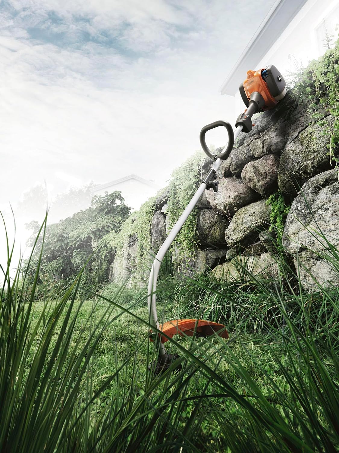 Husqvarna 122C Gas String Trimmer, 22-cc 2-Cycle, 17-inch Curved Shaft Gas String Trimmer with Tap N' Go Trimmer Head, 966712703